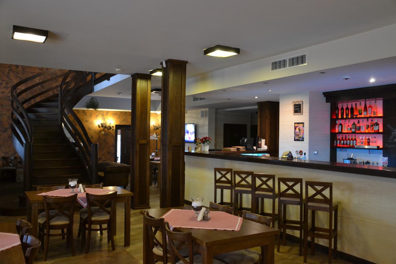 Zajazd Sebory Romany Sebory Exterior foto