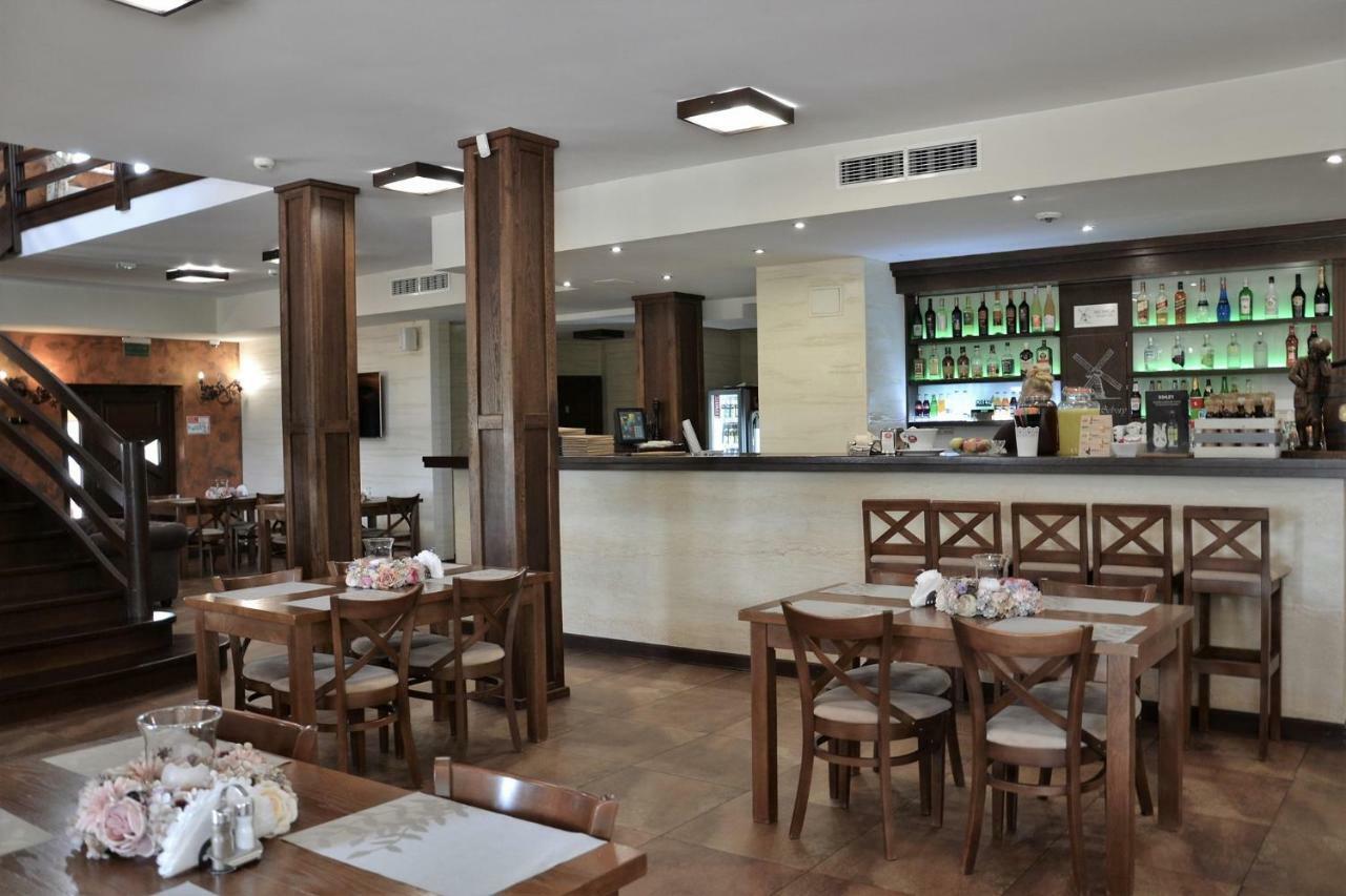 Zajazd Sebory Romany Sebory Exterior foto